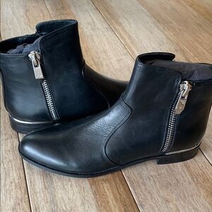 NWOT Marc Fisher Black Leather Ankle Booties with Side Zipper.. never worn